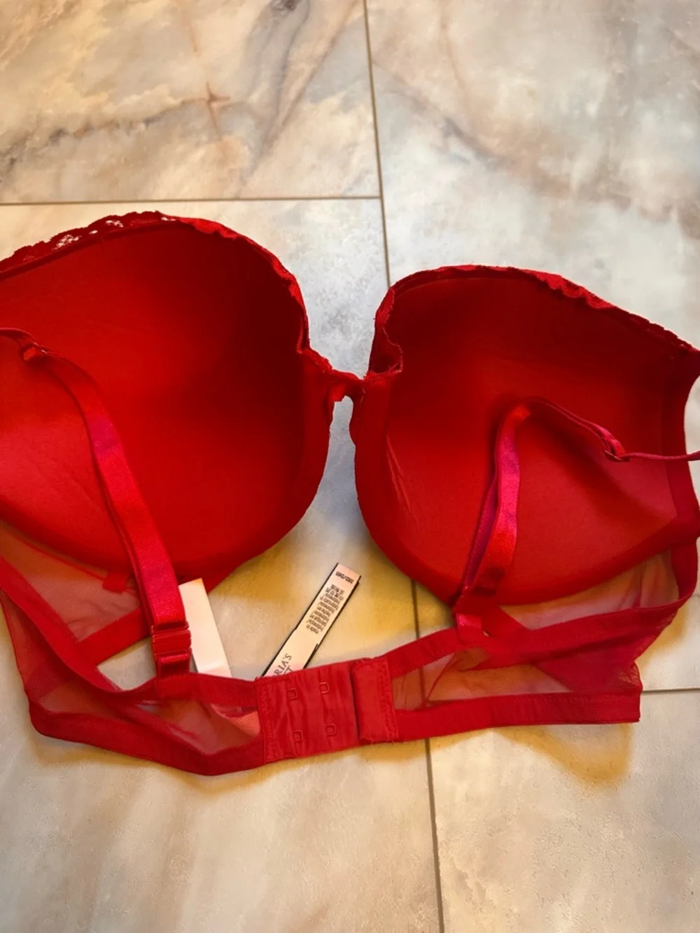 Red Lace Push-Up Bra - Women Victoria Secret
